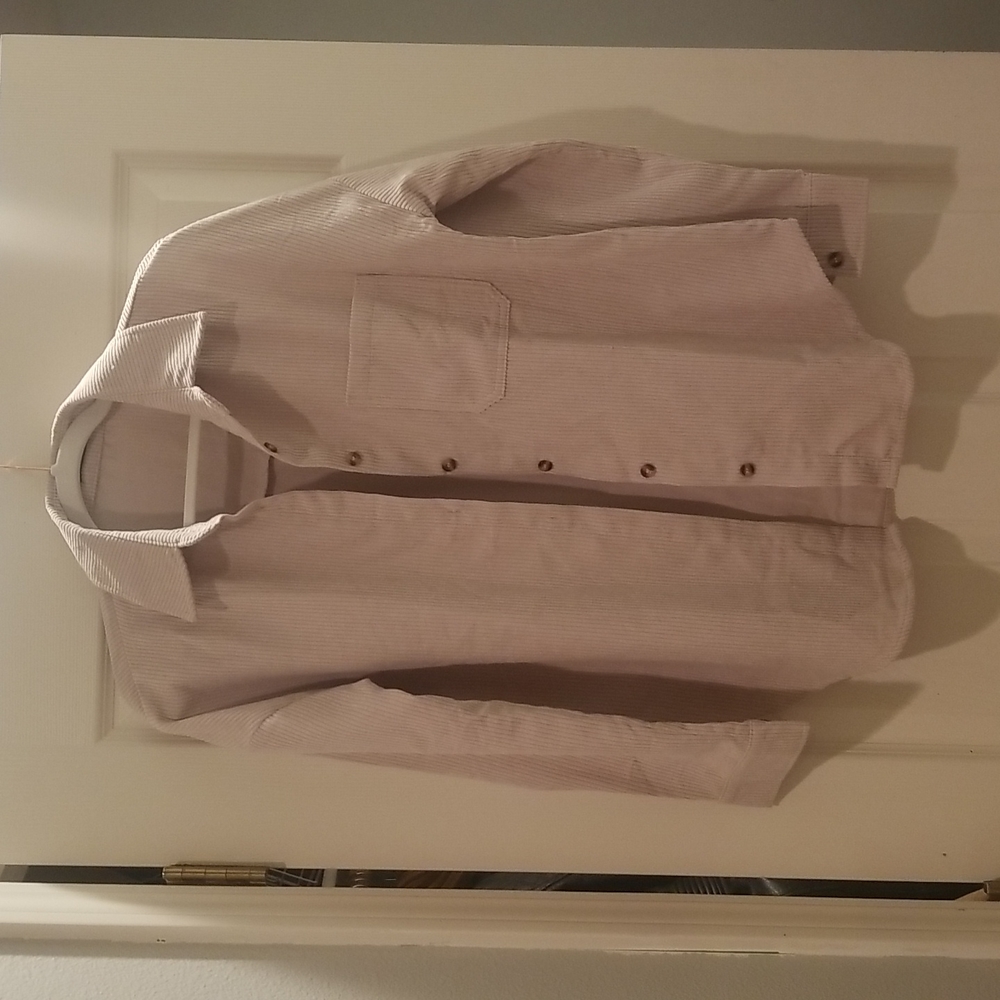 Long sleeved butting down curderoy shirt